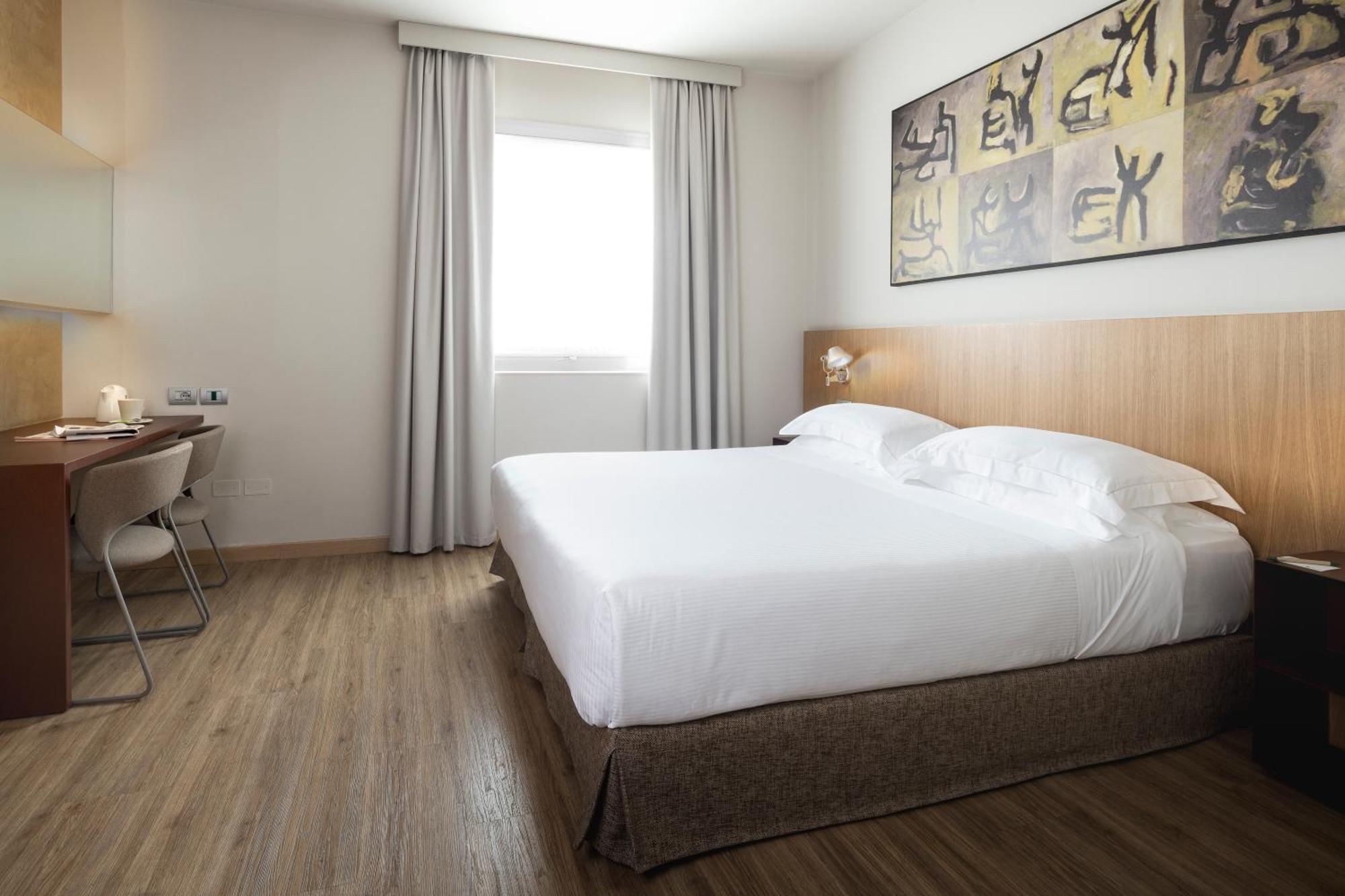Hotel Western Park 4*